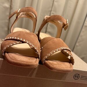 NWT Clarks Tan Sandals with Silver Accents
